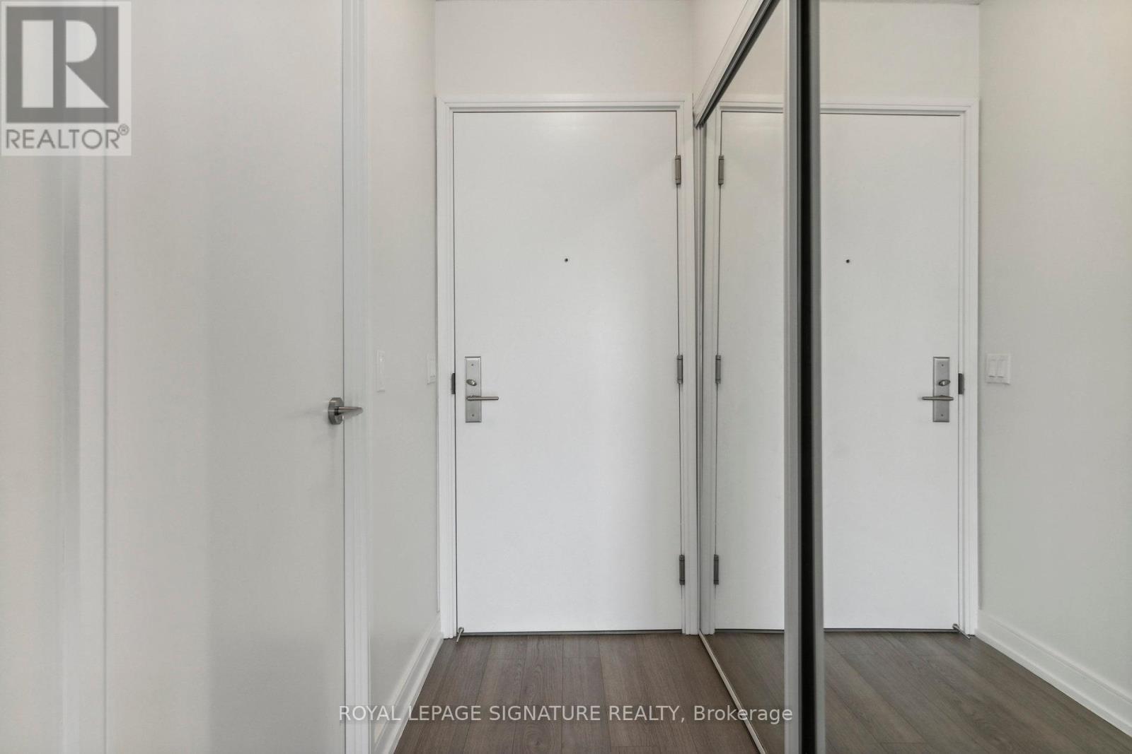 1703 - 20 Thomas Riley Road, Toronto, Ontario  M9B 0C3 - Photo 4 - W12408859