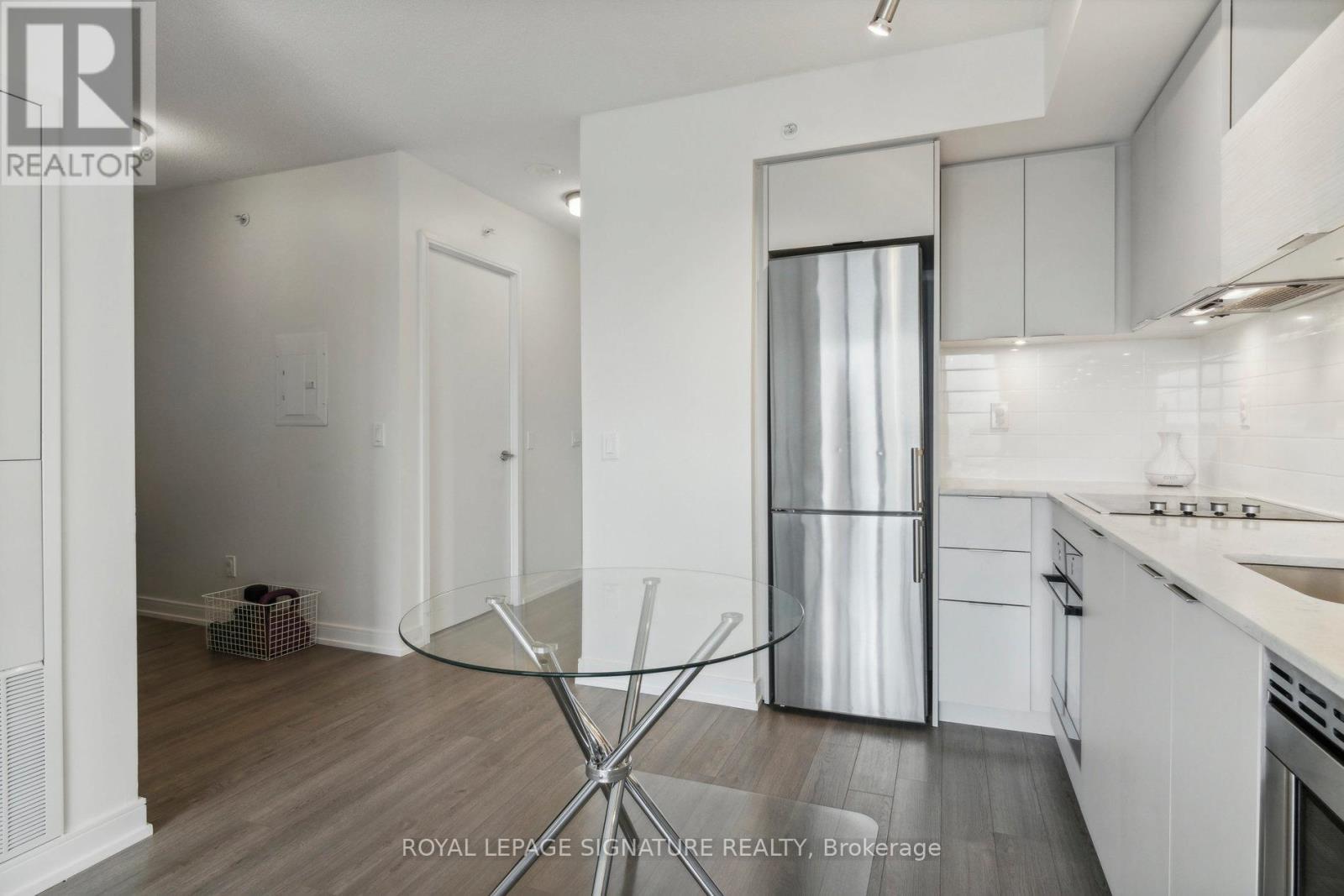 1703 - 20 Thomas Riley Road, Toronto, Ontario  M9B 0C3 - Photo 8 - W12408859