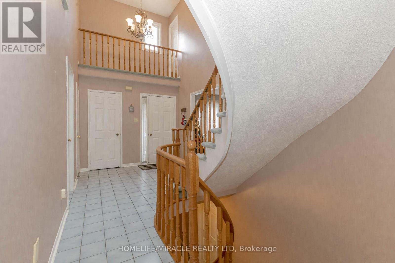 2999 Valcourt Crescent, Mississauga, Ontario  L5L 5J4 - Photo 17 - W12438551