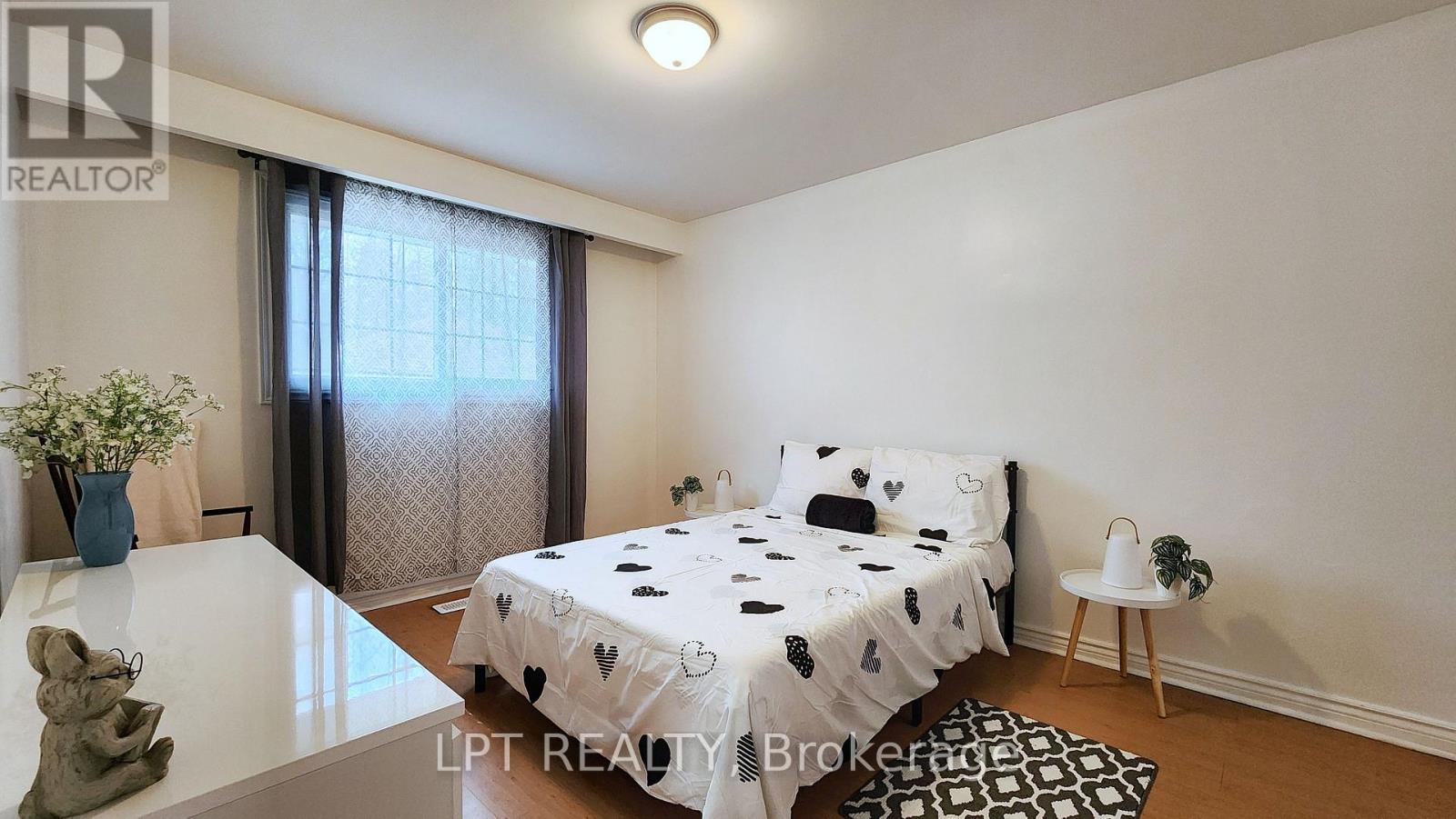 2049 Northern Avenue, Innisfil, Ontario  L9S 1Z4 - Photo 14 - N12439677