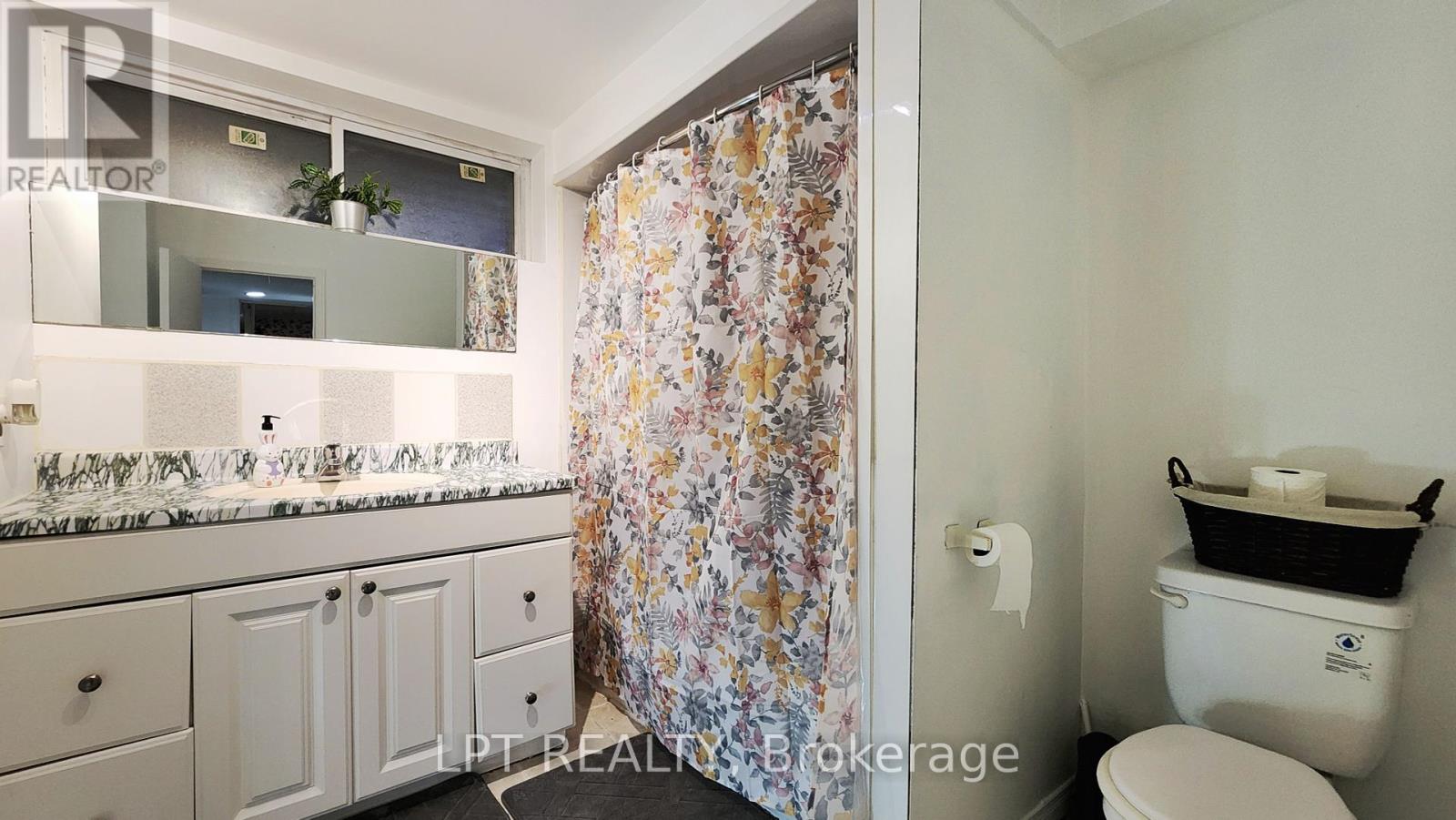 2049 Northern Avenue, Innisfil, Ontario  L9S 1Z4 - Photo 21 - N12439677