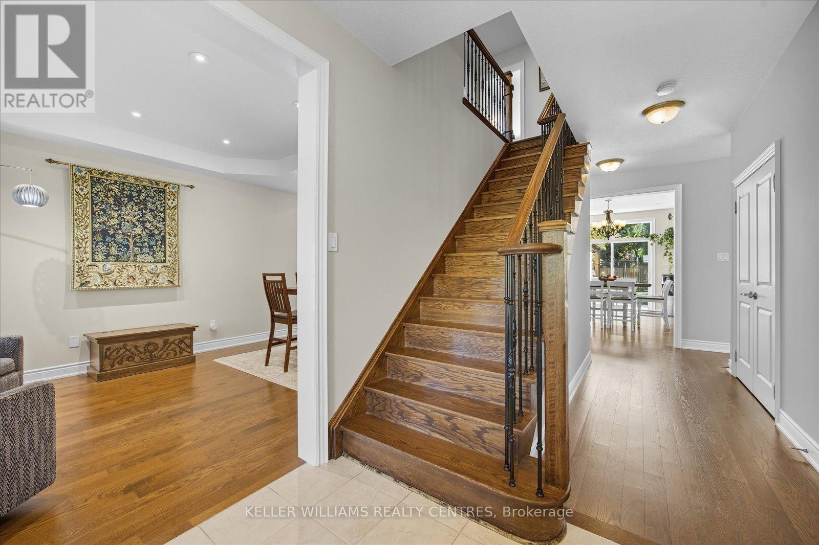 99 Church Street, Georgina, Ontario  L4P 1J4 - Photo 6 - N12439710