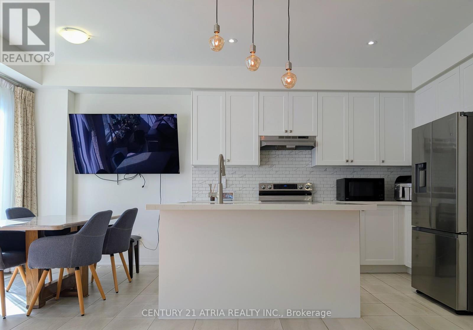 65 Mccague Avenue, Richmond Hill, Ontario  L4S 0J4 - Photo 2 - N12439736