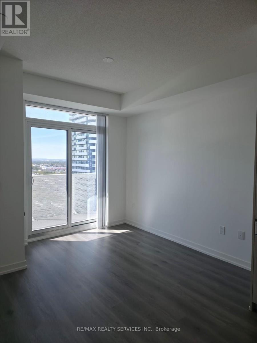 1815 - 28 Interchange Way, Vaughan, Ontario  L4K 0P8 - Photo 9 - N12439740