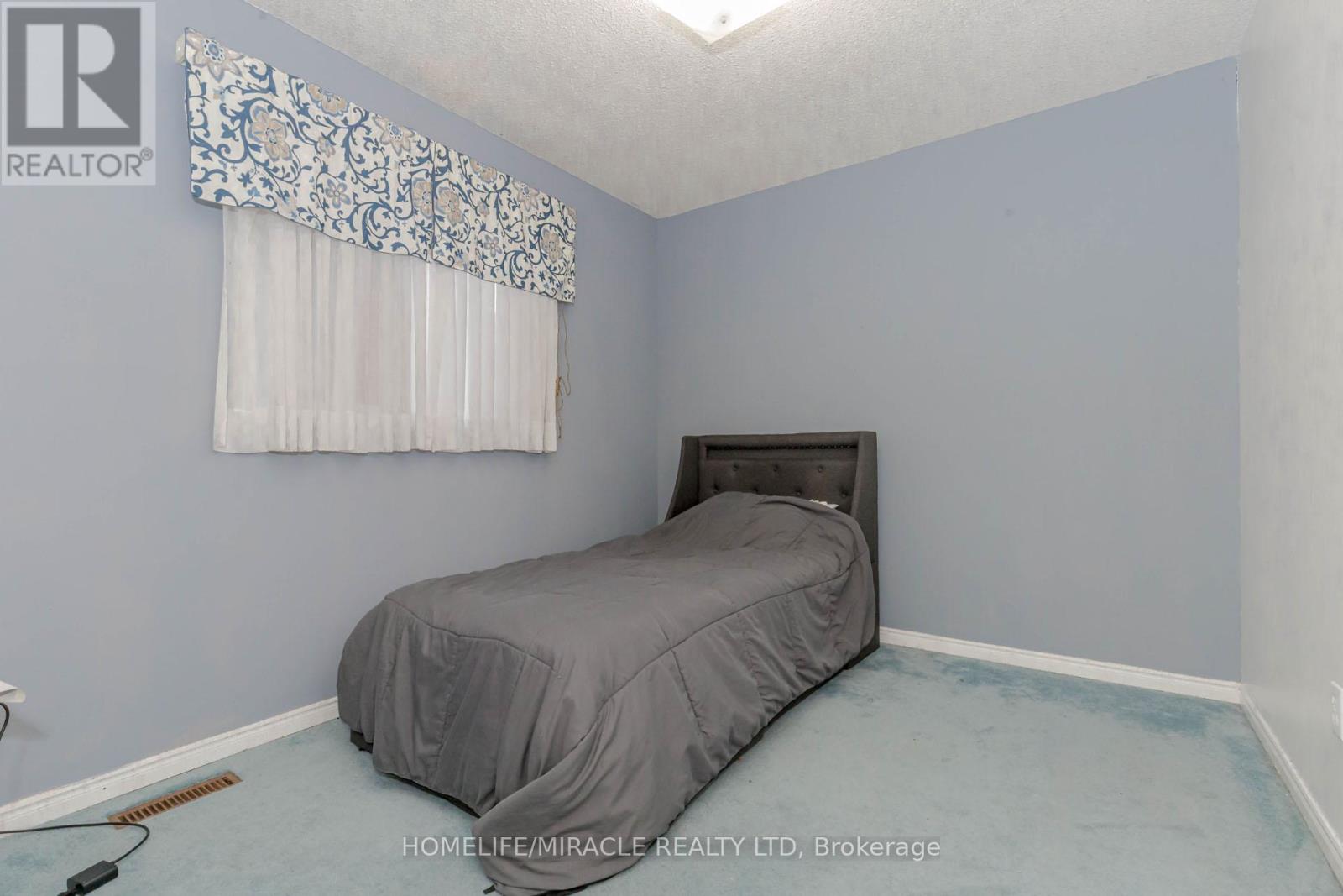 2999 Valcourt Crescent, Mississauga, Ontario  L5L 5J4 - Photo 27 - W12438551
