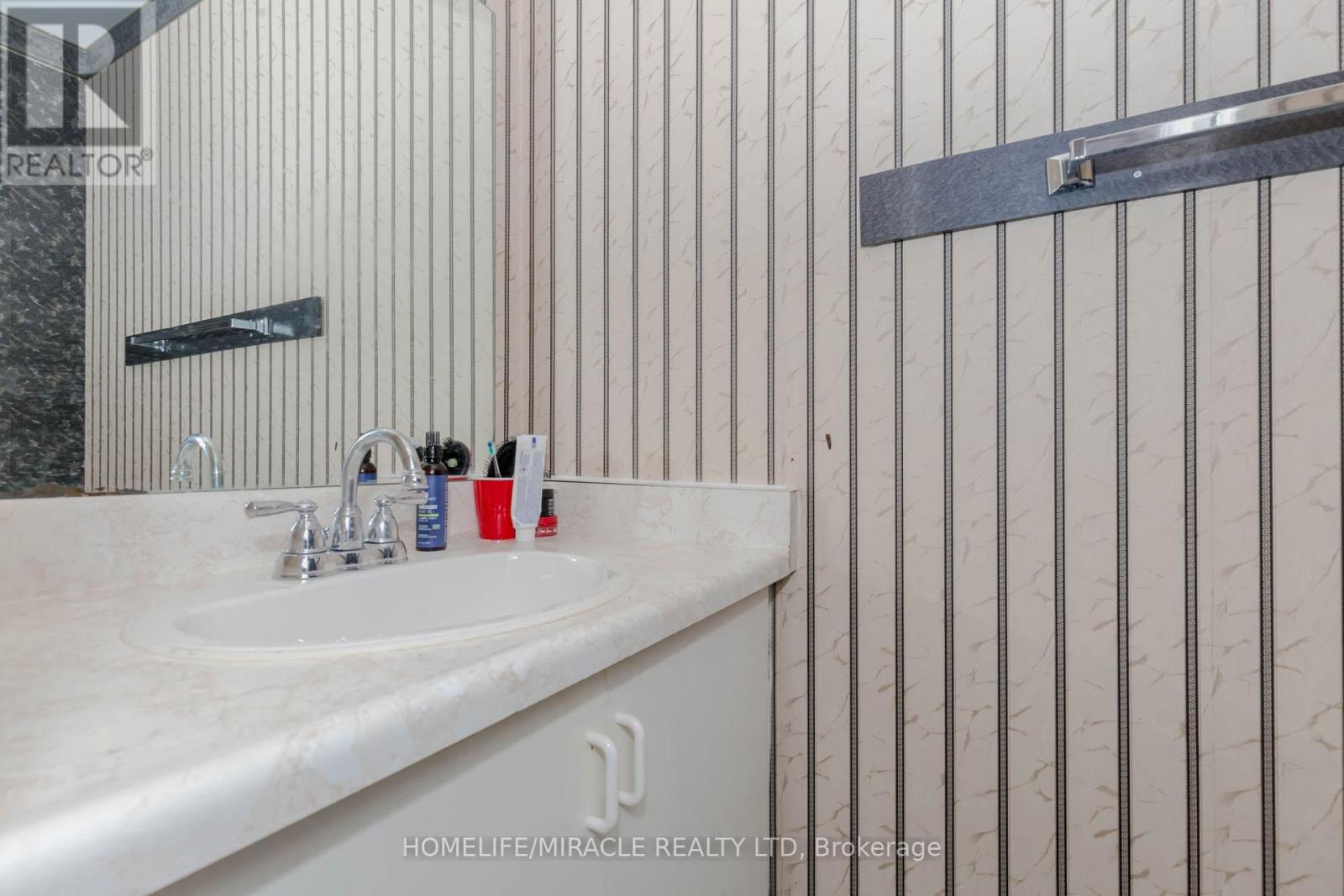 2999 Valcourt Crescent, Mississauga, Ontario  L5L 5J4 - Photo 28 - W12438551