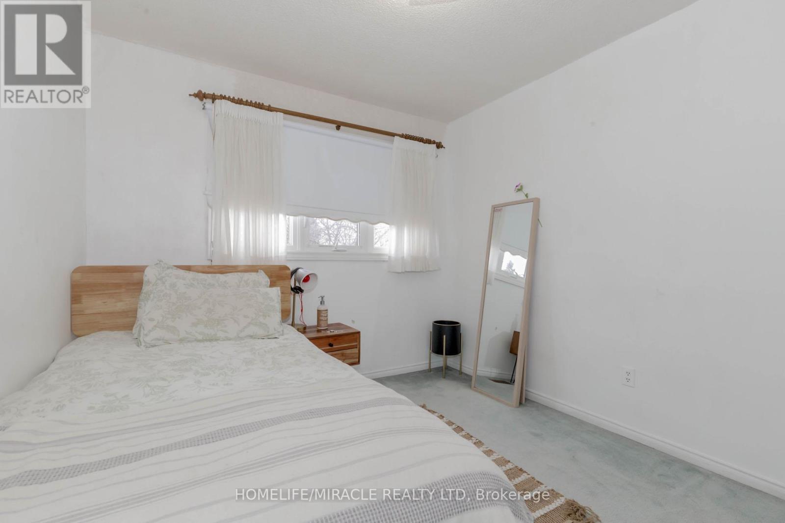 2999 Valcourt Crescent, Mississauga, Ontario  L5L 5J4 - Photo 40 - W12438551