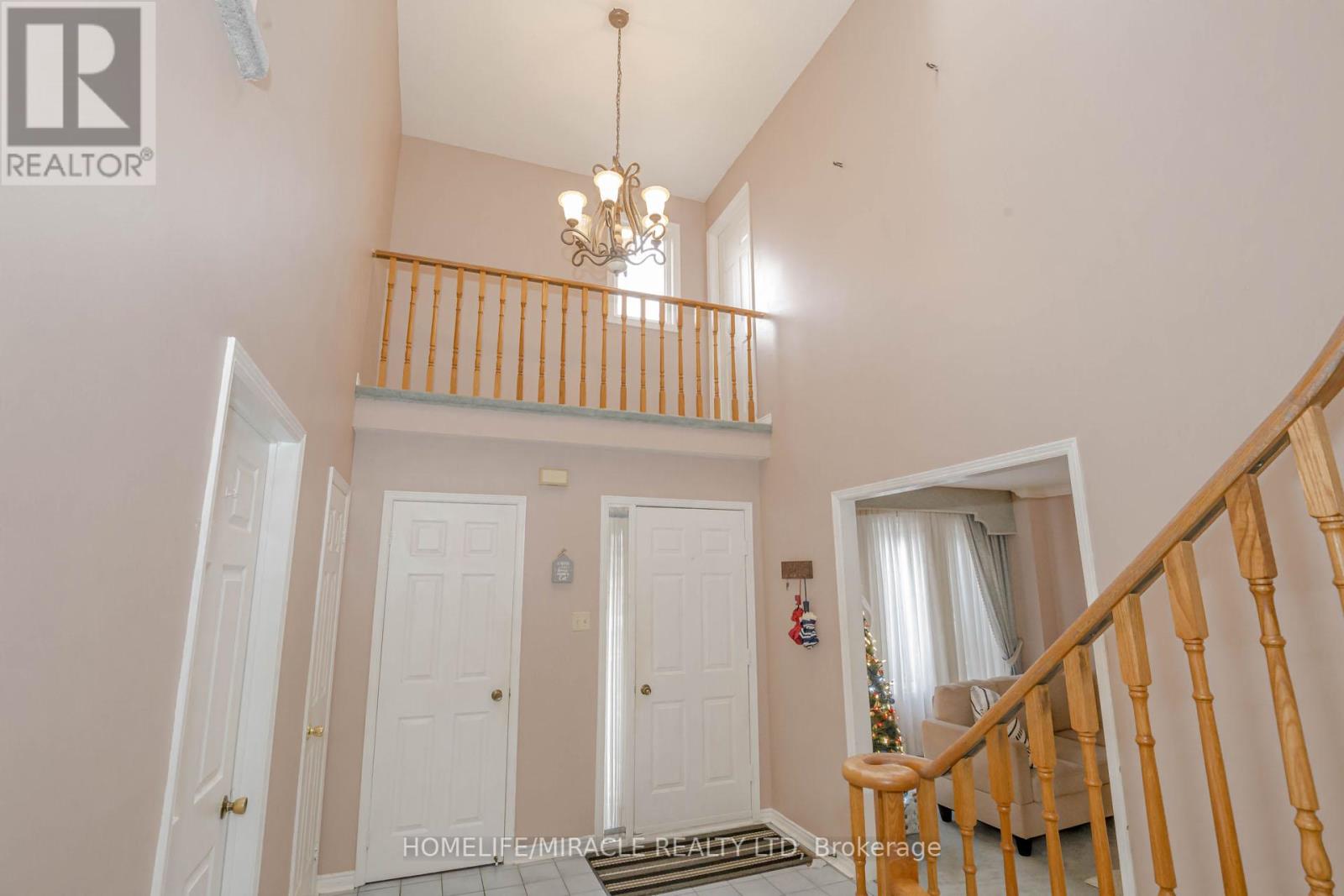 2999 Valcourt Crescent, Mississauga, Ontario  L5L 5J4 - Photo 7 - W12438551