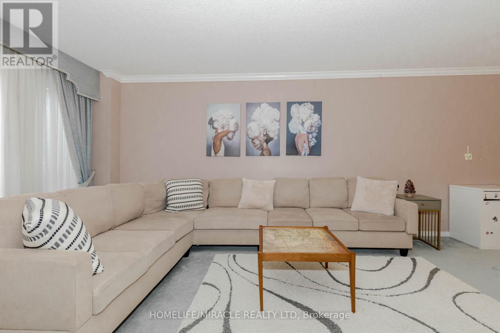 2999 Valcourt Crescent, Mississauga, Ontario  L5L 5J4 - Photo 8 - W12438551