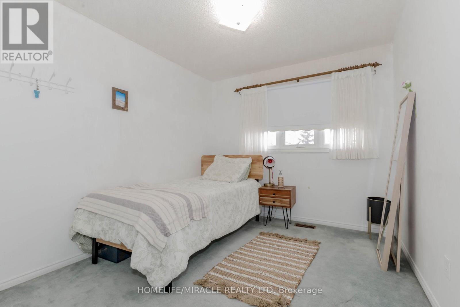 2999 Valcourt Crescent, Mississauga, Ontario  L5L 5J4 - Photo 39 - W12438551