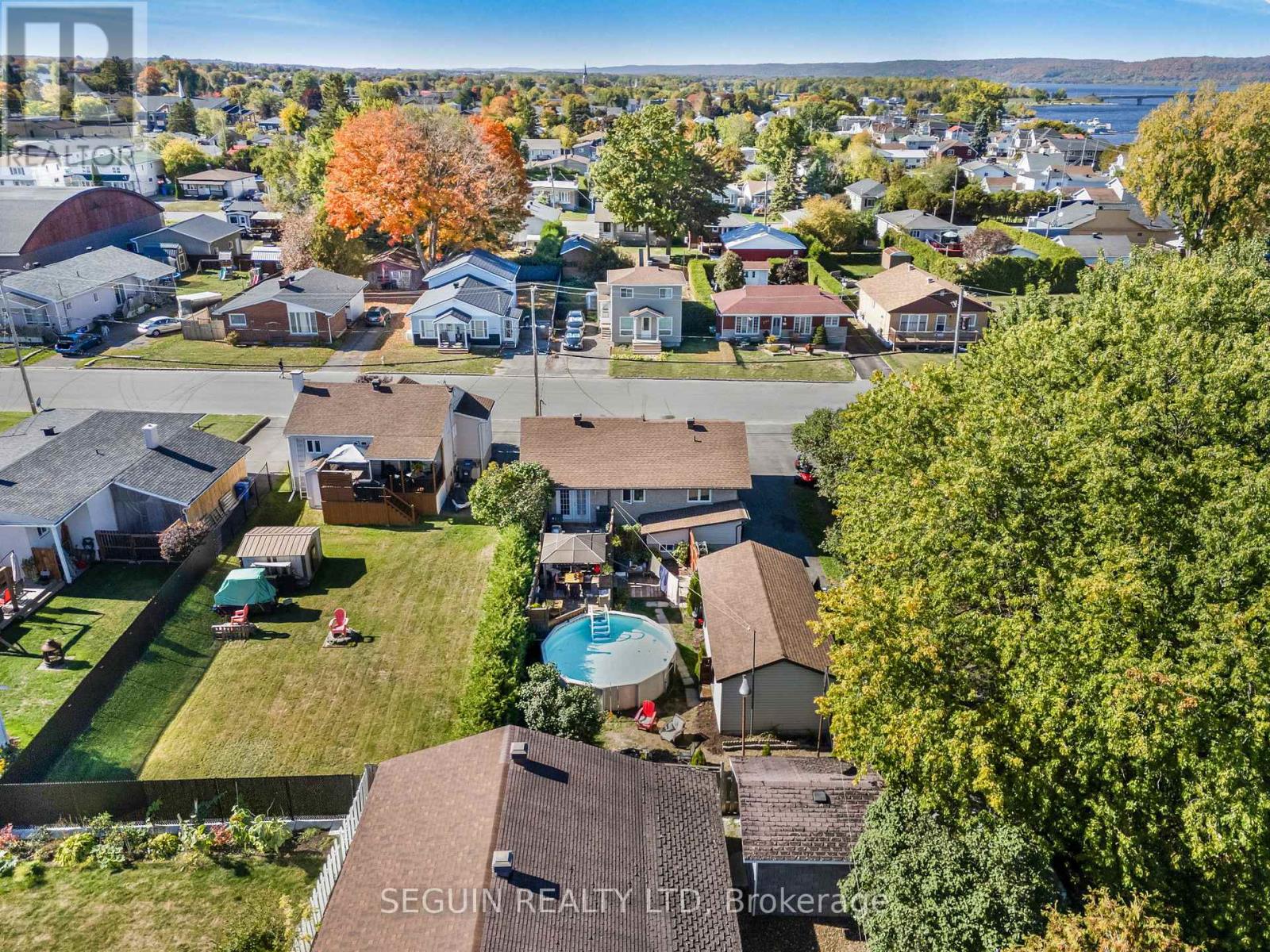 301-303 Chamberlain Street, Hawkesbury, Ontario  K6A 2G3 - Photo 36 - X12439995