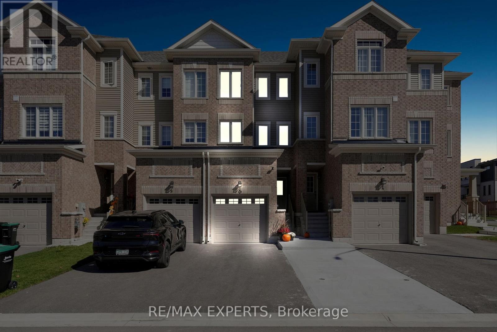 6 Pumpkin Corner Crescent, Barrie, Ontario  L9J 0T6 - Photo 1 - S12439704