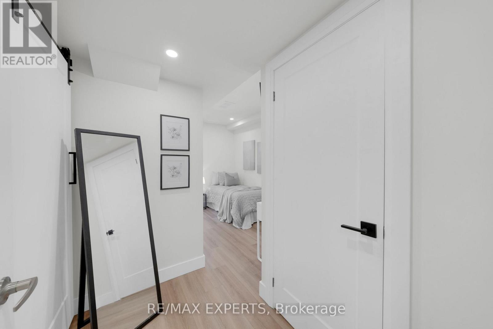 6 Pumpkin Corner Crescent, Barrie, Ontario  L9J 0T6 - Photo 20 - S12439704