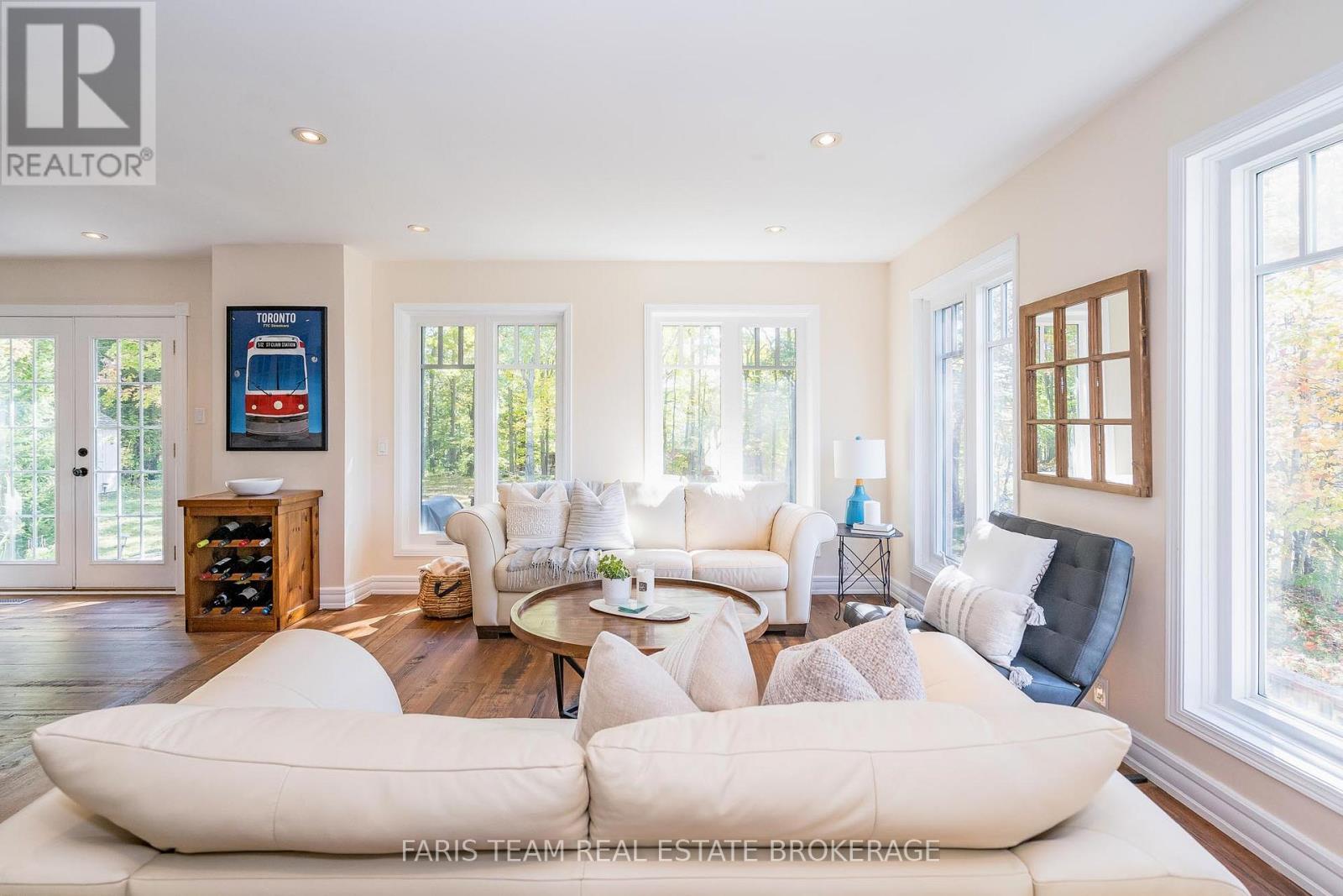 111 Highland Drive, Oro-Medonte, Ontario  L0L 2L0 - Photo 19 - S12439706