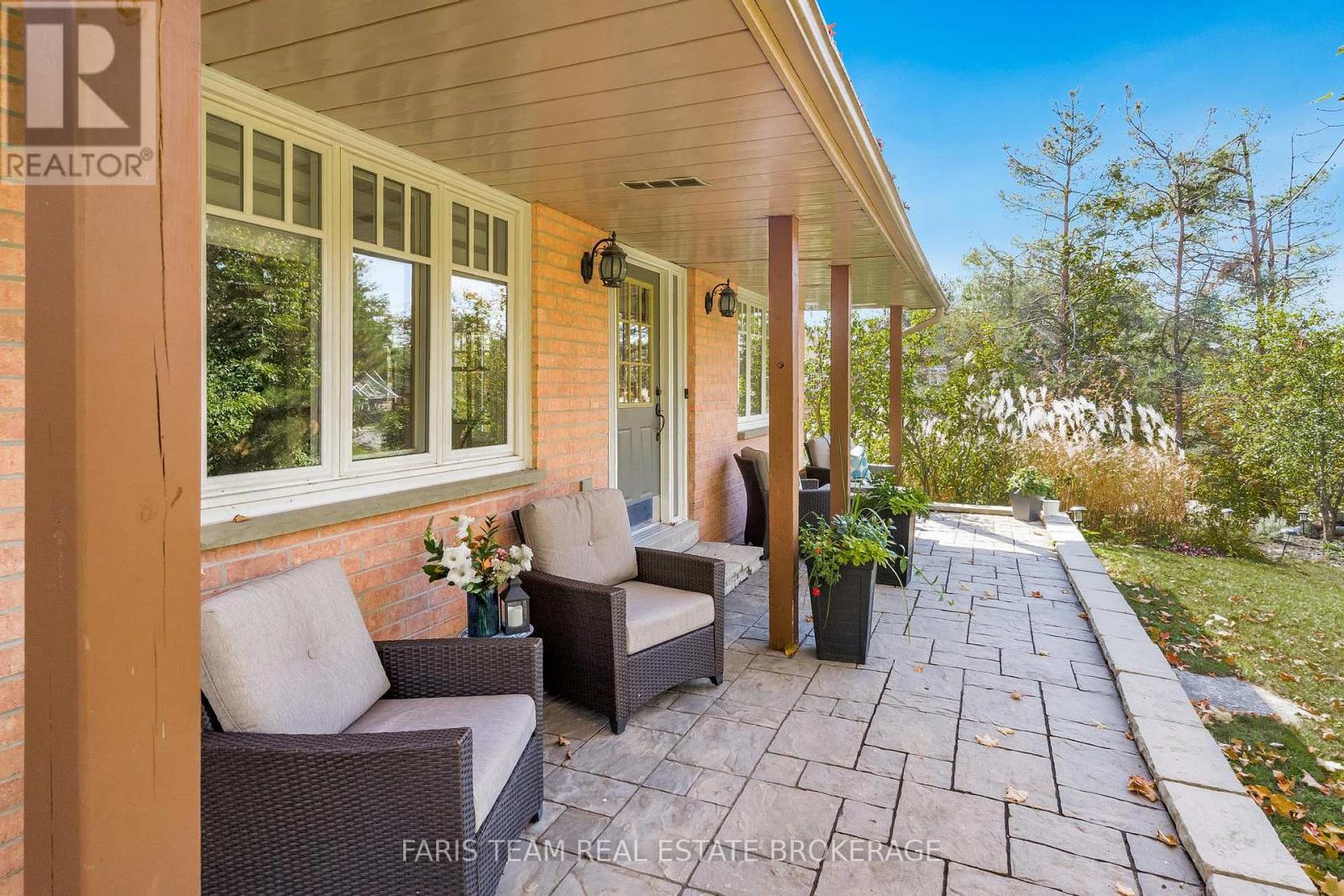 111 Highland Drive, Oro-Medonte, Ontario  L0L 2L0 - Photo 5 - S12439706