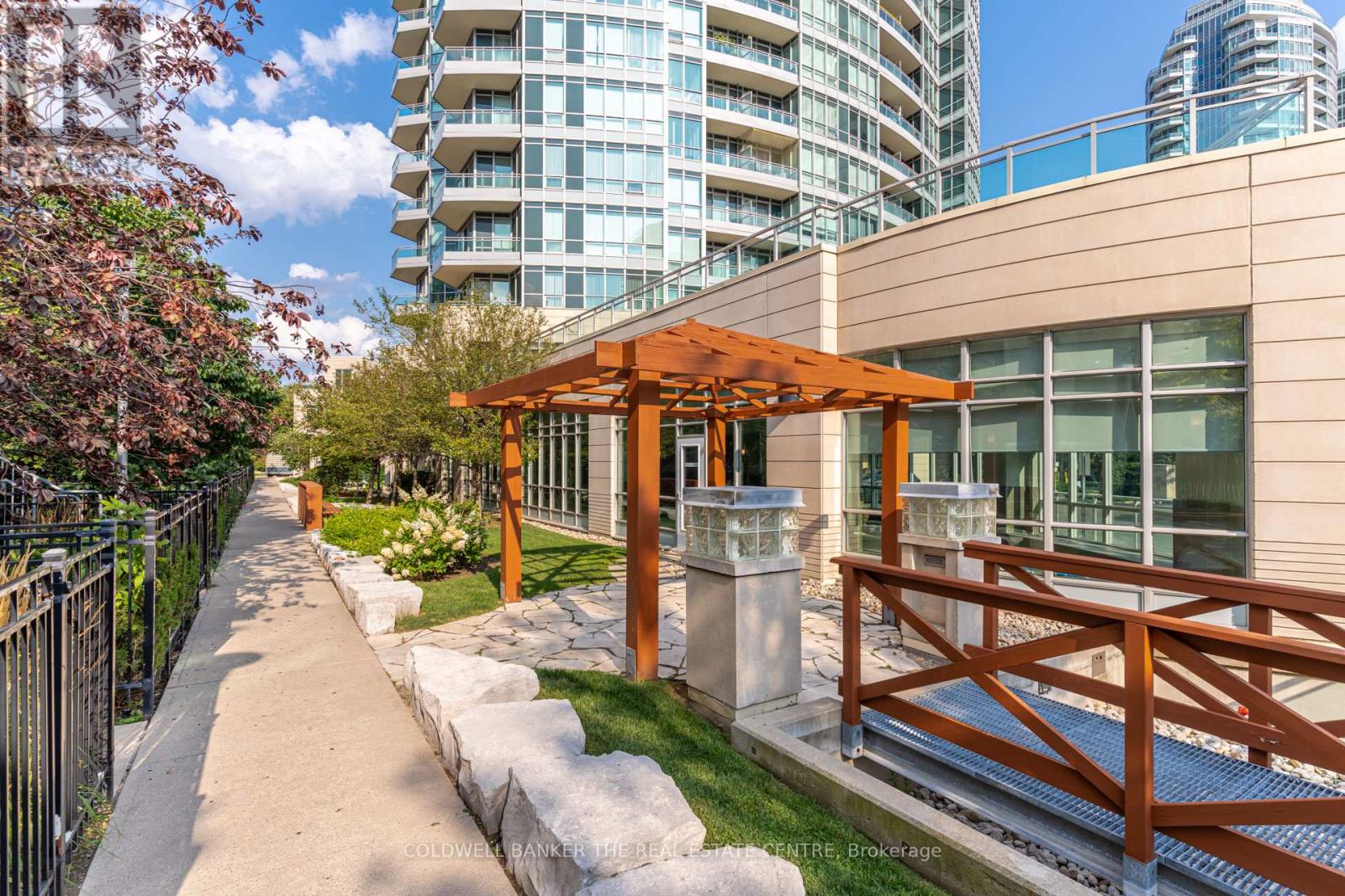 310 - 18 Holmes Avenue, Toronto, Ontario  M2N 0E1 - Photo 32 - C12439026