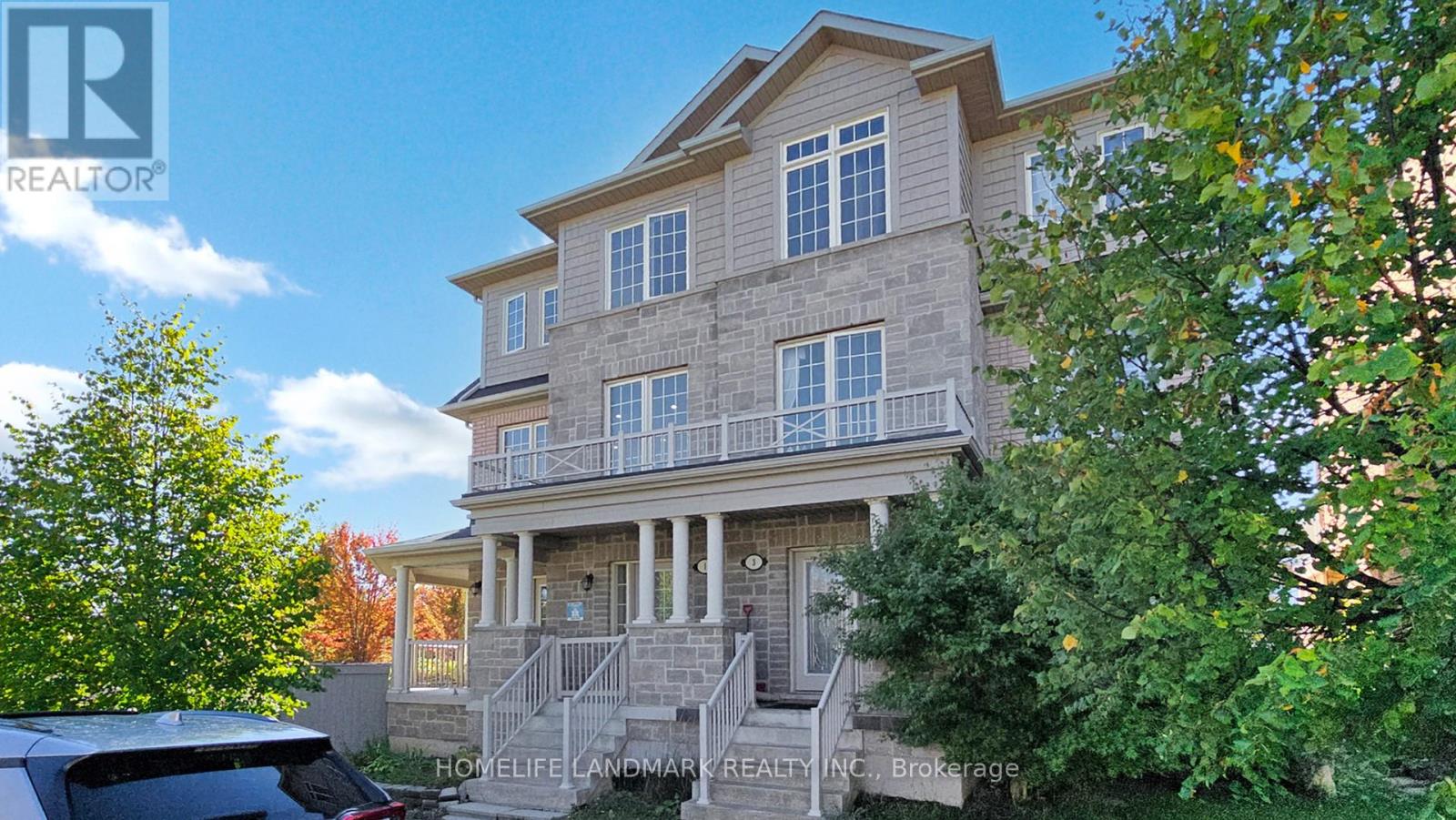 1 Garden Trail Road, Markham, Ontario  L6B 0T4 - Photo 2 - N12435946