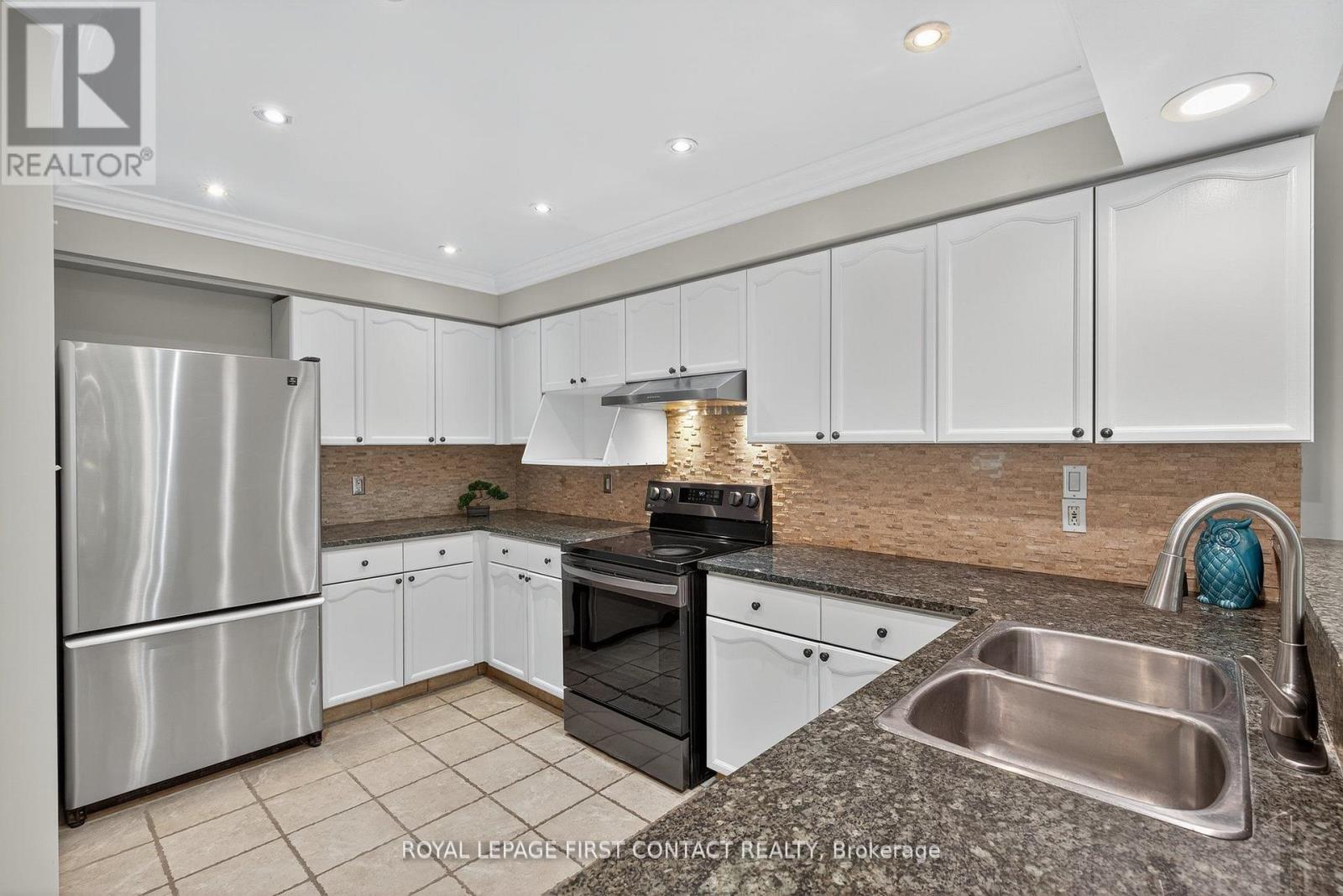 101 Browning Trail, Barrie, Ontario  L4N 6J4 - Photo 9 - S12439757