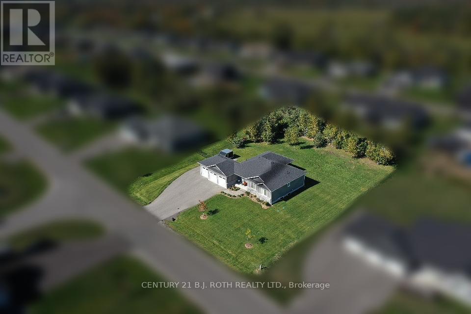 51 Cheslock Crescent, Oro-Medonte, Ontario  L3V 8N8 - Photo 3 - S12439772