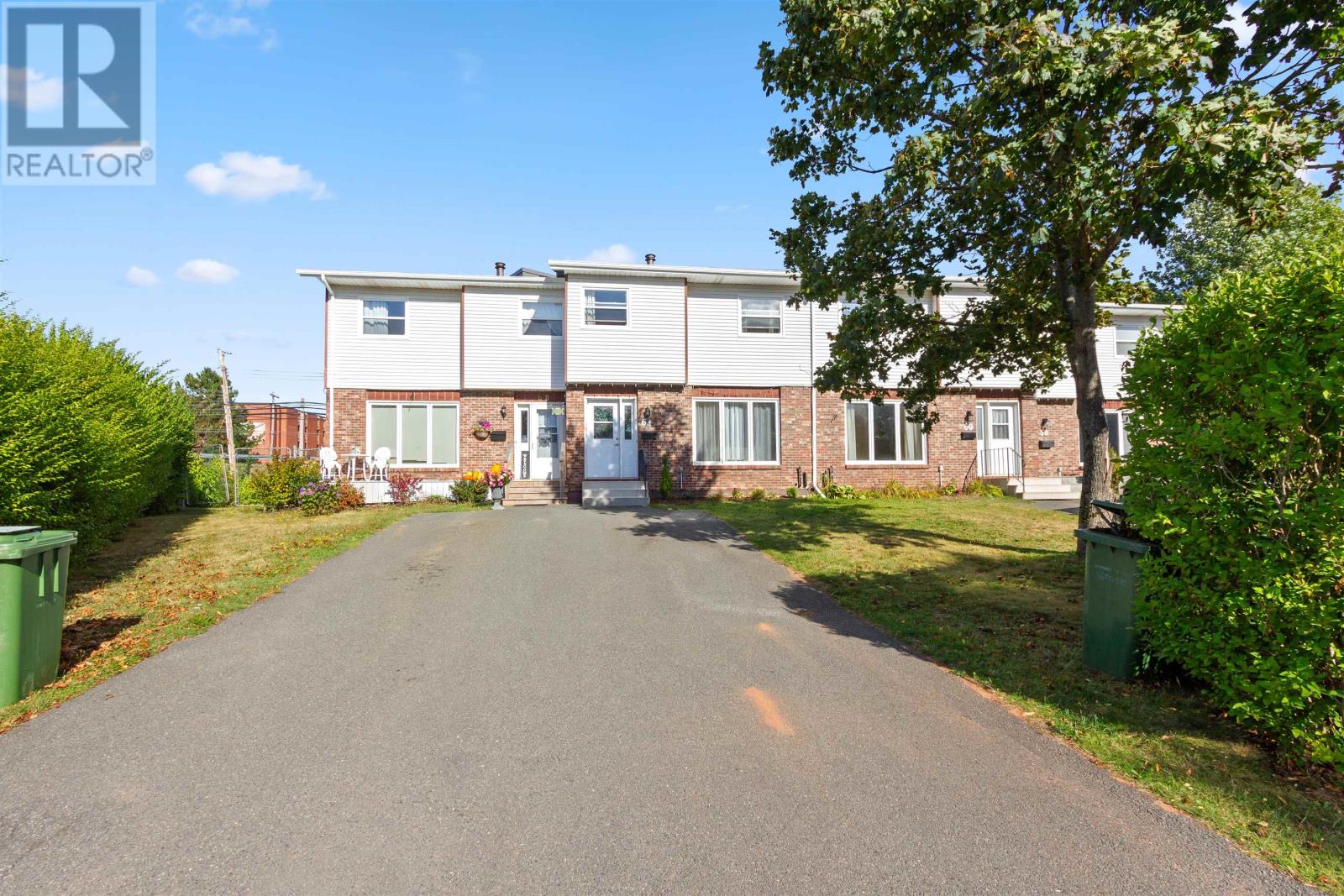 64 Dawson Court, Charlottetown, Prince Edward Island  C1A 8T1 - Photo 2 - 202524861