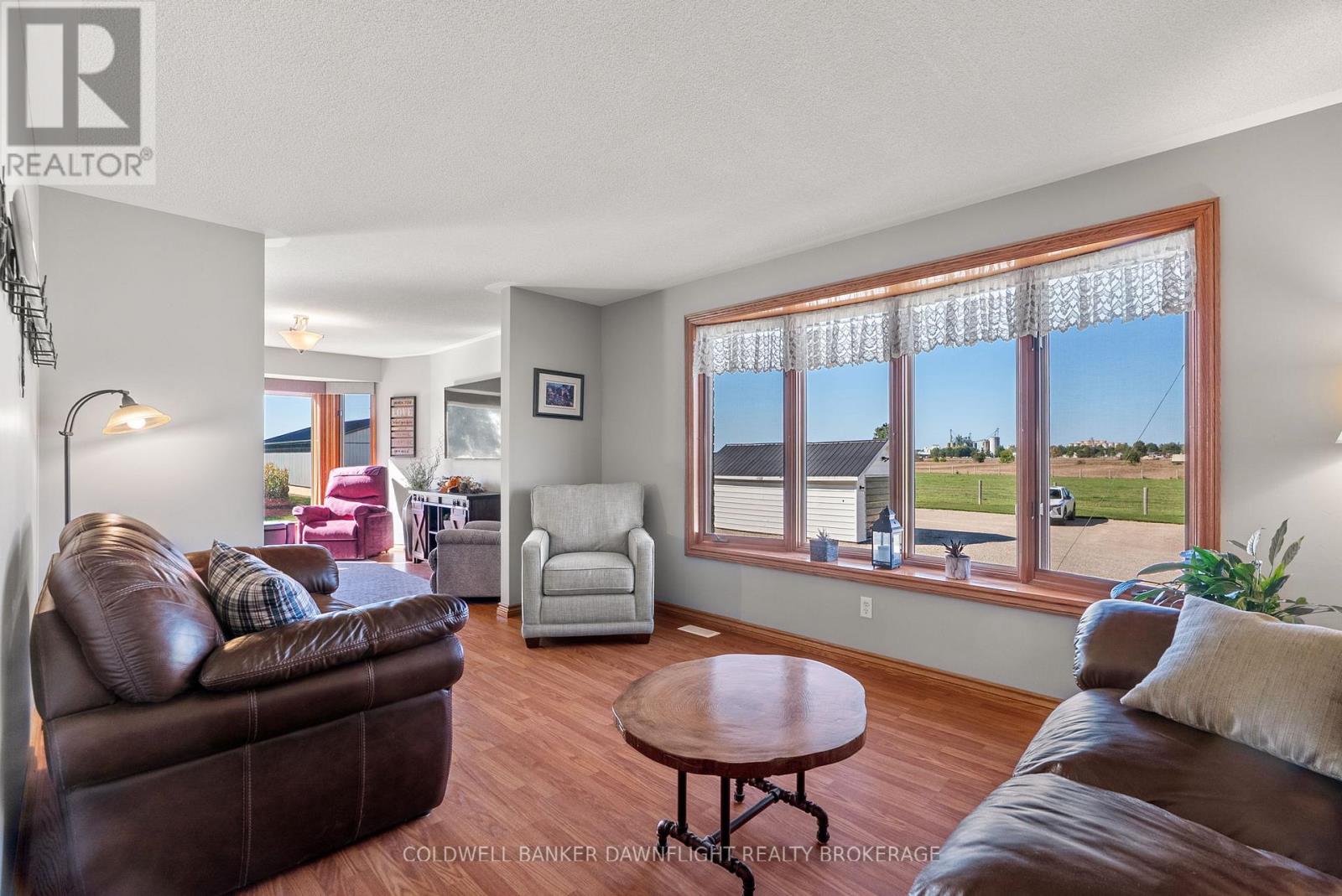 72471 London Road, Bluewater, Ontario  N0M 1X0 - Photo 18 - X12438167