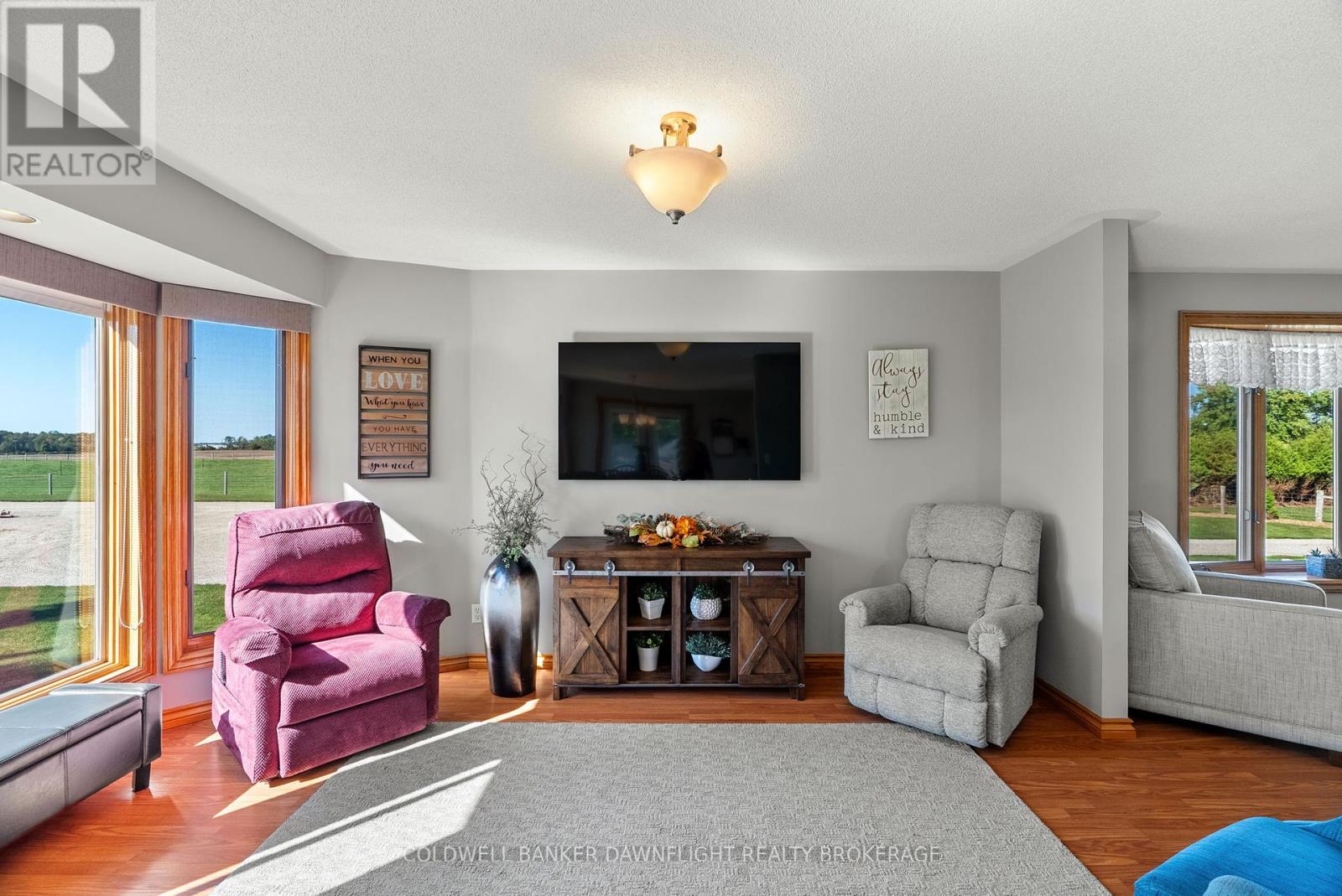 72471 London Road, Bluewater, Ontario  N0M 1X0 - Photo 15 - X12438167
