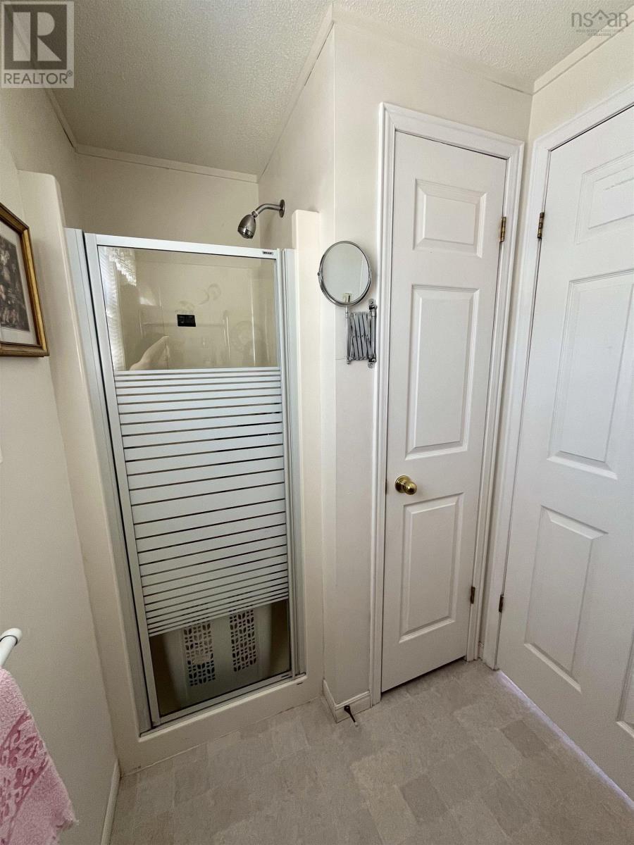 31 Thomson Drive, Bridgewater, Nova Scotia  B4V 4E1 - Photo 19 - 202517670