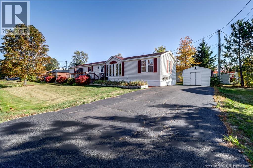 4 Chickadee Street, Moncton, New Brunswick  E1H 2V3 - Photo 2 - NB127556