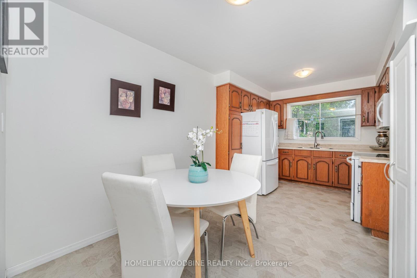 1431 Harmsworth Square, Oakville, Ontario  L6H 3E8 - Photo 11 - W12439690