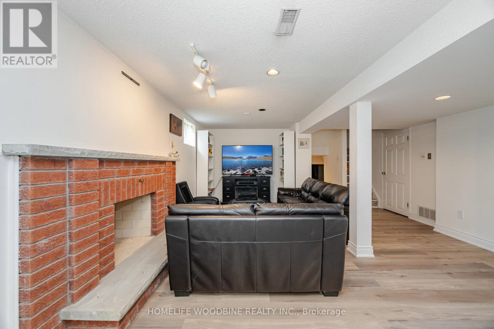 1431 Harmsworth Square, Oakville, Ontario  L6H 3E8 - Photo 41 - W12439690