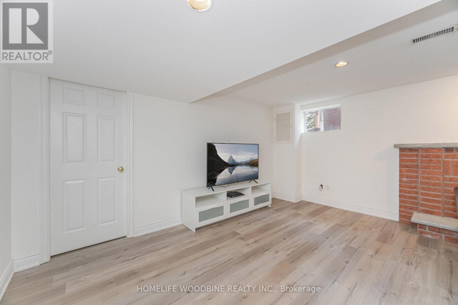 1431 Harmsworth Square, Oakville, Ontario  L6H 3E8 - Photo 43 - W12439690