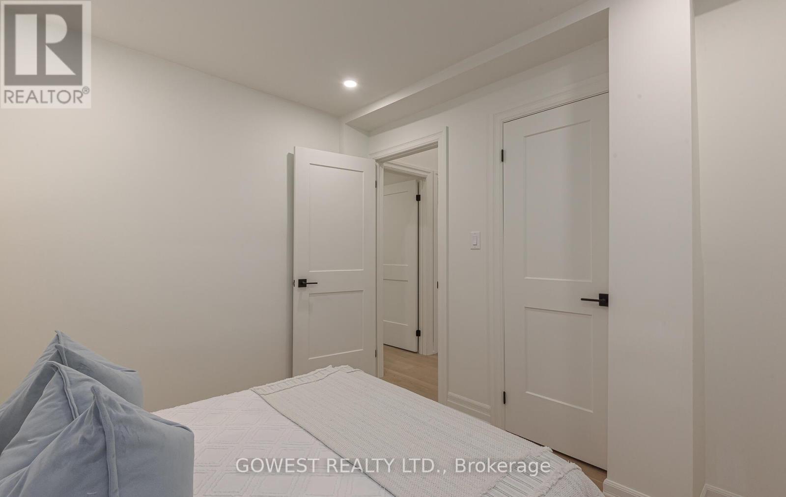 27 Hollister Road, Toronto, Ontario  M9C 4M6 - Photo 23 - W12439692