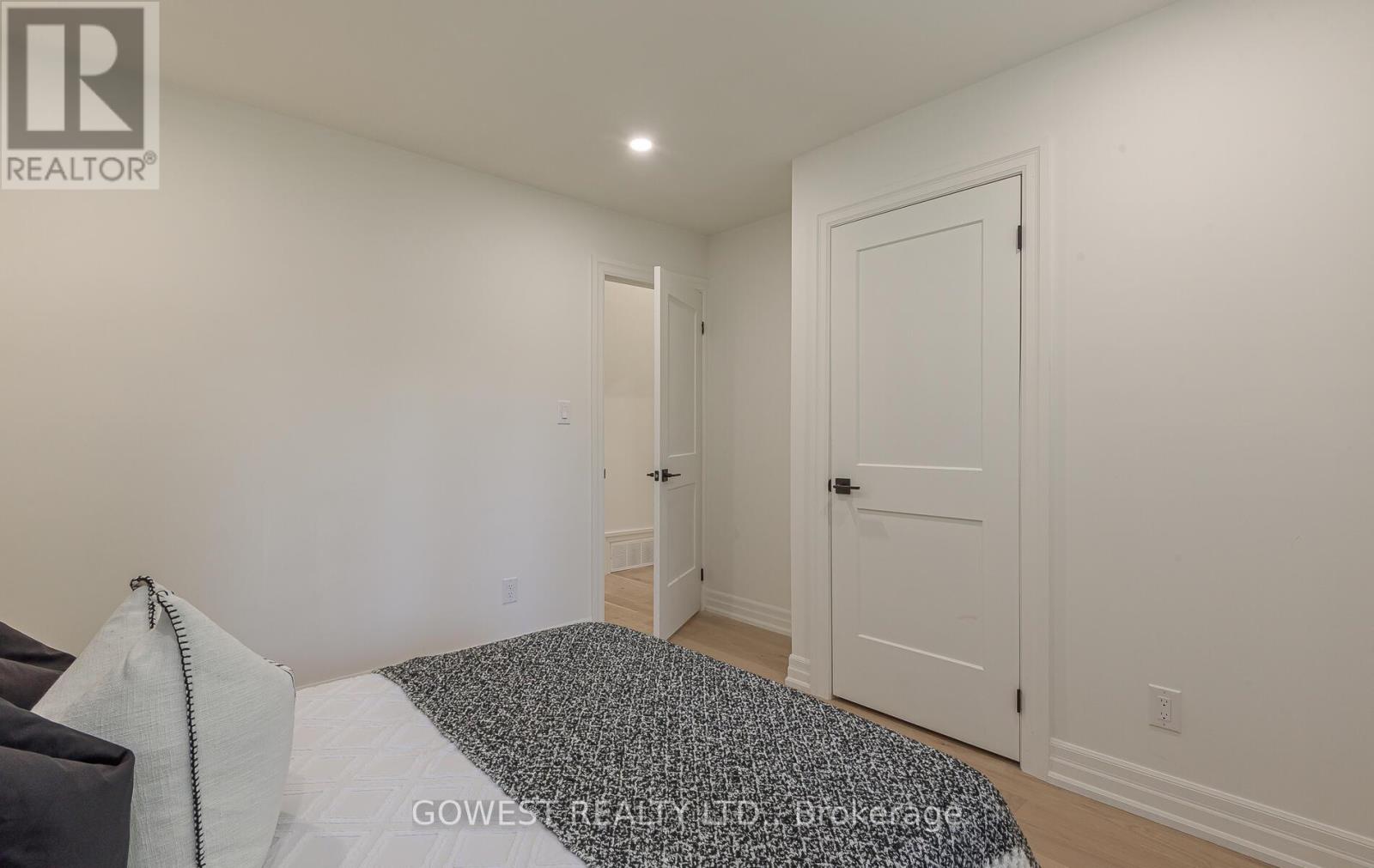 27 Hollister Road, Toronto, Ontario  M9C 4M6 - Photo 25 - W12439692
