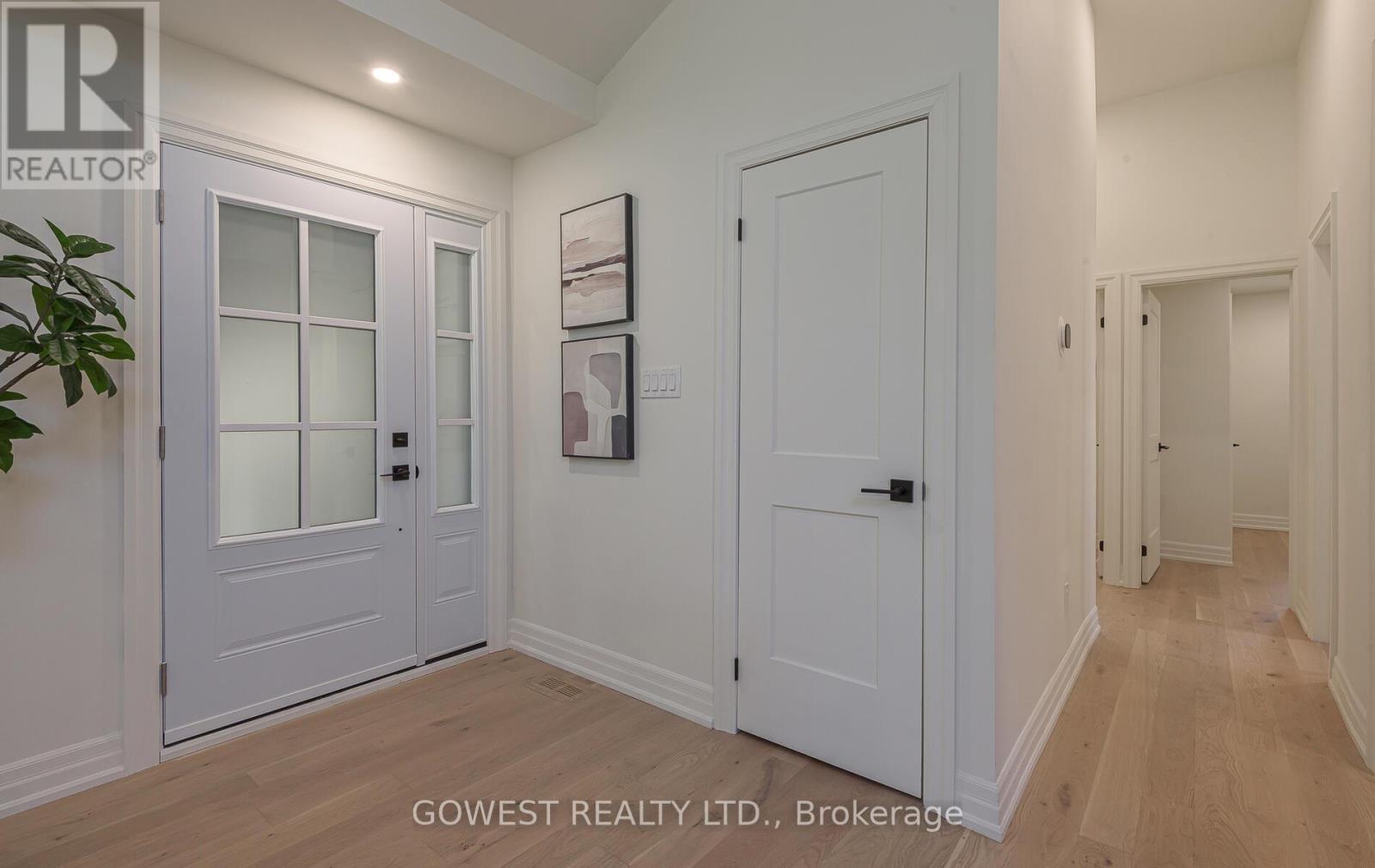27 Hollister Road, Toronto, Ontario  M9C 4M6 - Photo 6 - W12439692