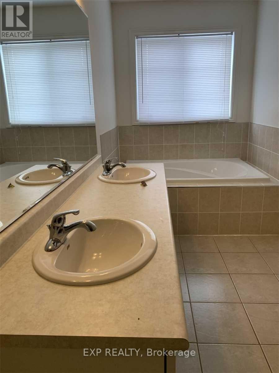 Upper - 10 Dufay Road, Brampton, Ontario  L7A 0B5 - Photo 6 - W12439707