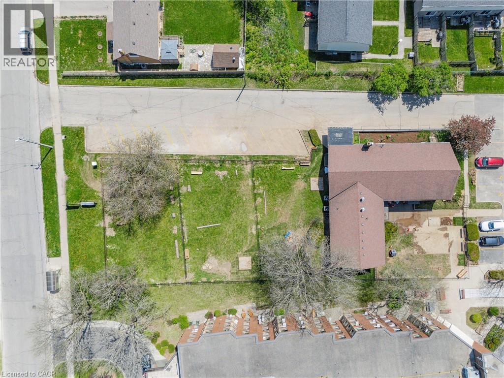 167 Thaler Avenue, Kitchener, Ontario  N2A 1R4 - Photo 2 - 40774980