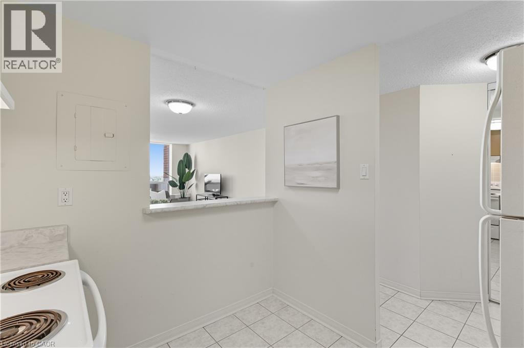 6720 Glen Erin Drive Unit# 902, Mississauga, Ontario  L5N 3K8 - Photo 14 - 40775327