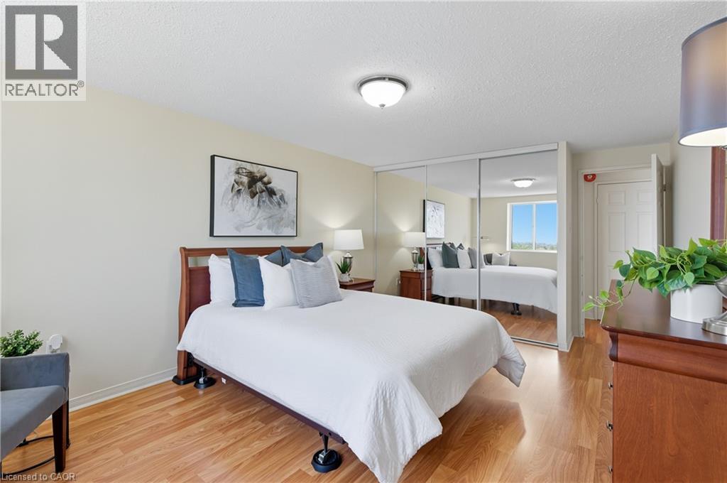 6720 Glen Erin Drive Unit# 902, Mississauga, Ontario  L5N 3K8 - Photo 17 - 40775327