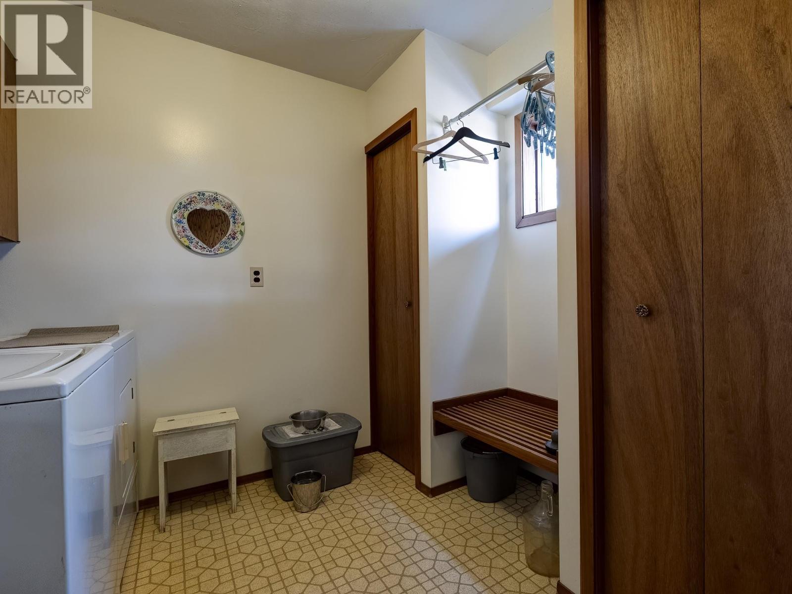 1750 Phoenix Avenue, Rossland, British Columbia  V0G 1Y0 - Photo 18 - 10345656