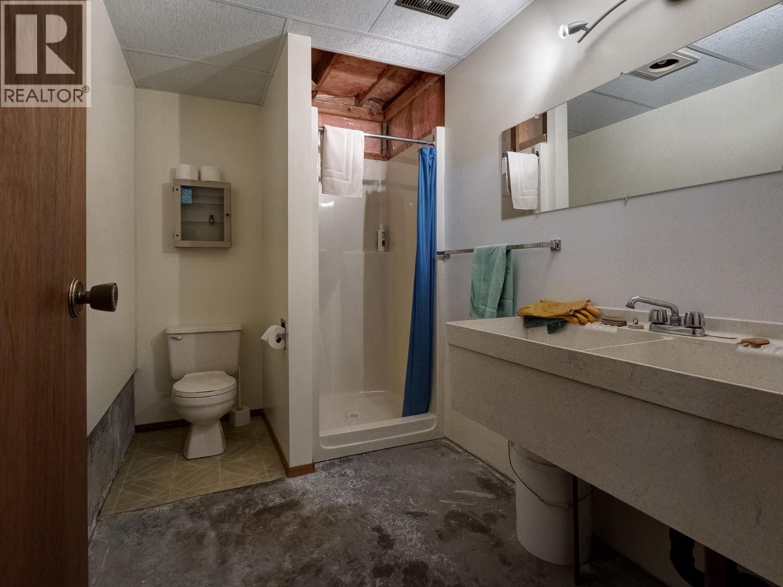 1750 Phoenix Avenue, Rossland, British Columbia  V0G 1Y0 - Photo 36 - 10345656