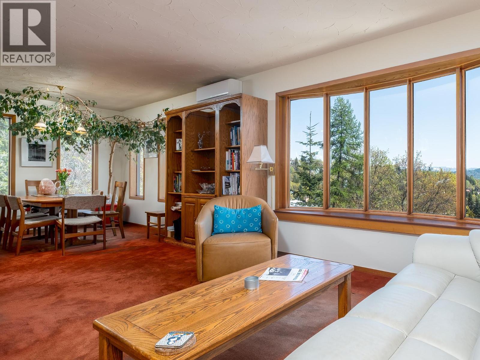 1750 Phoenix Avenue, Rossland, British Columbia  V0G 1Y0 - Photo 3 - 10345656