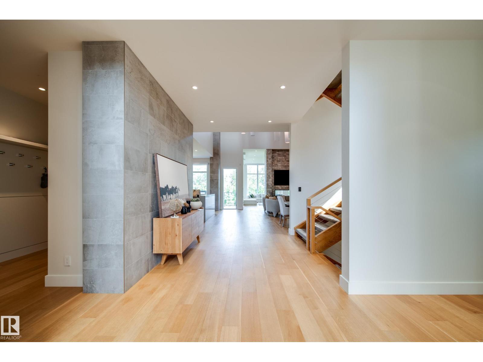 705 Howatt Dr Sw, Edmonton, Alberta  T6W 3K3 - Photo 4 - E4460391