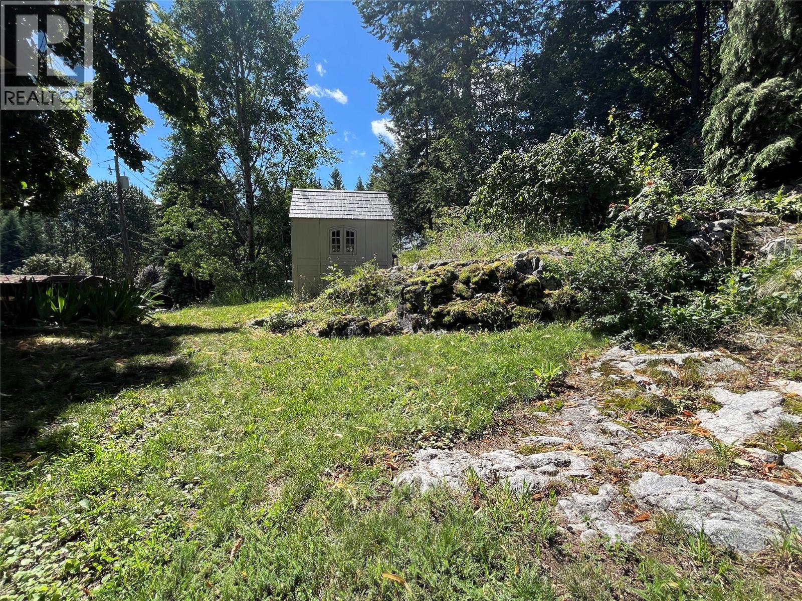 1750 Phoenix Avenue, Rossland, British Columbia  V0G 1Y0 - Photo 6 - 10345656