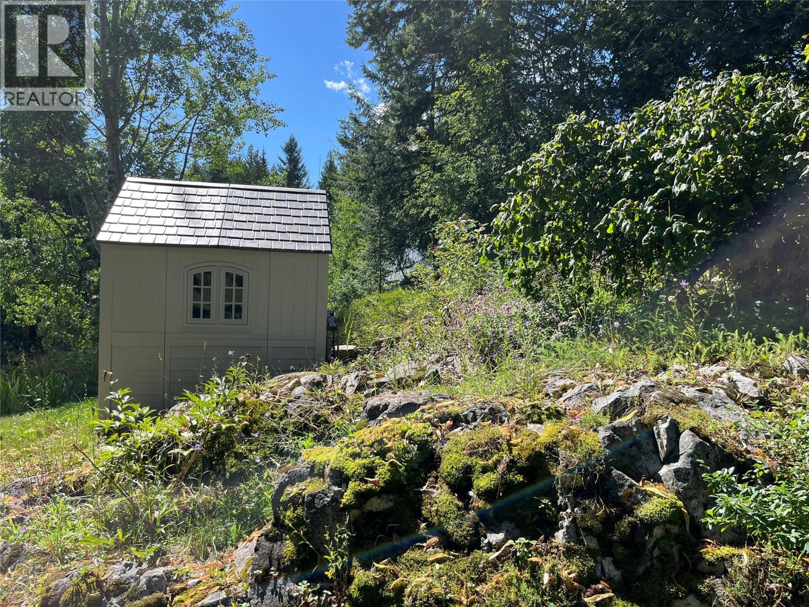 1750 Phoenix Avenue, Rossland, British Columbia  V0G 1Y0 - Photo 67 - 10345656