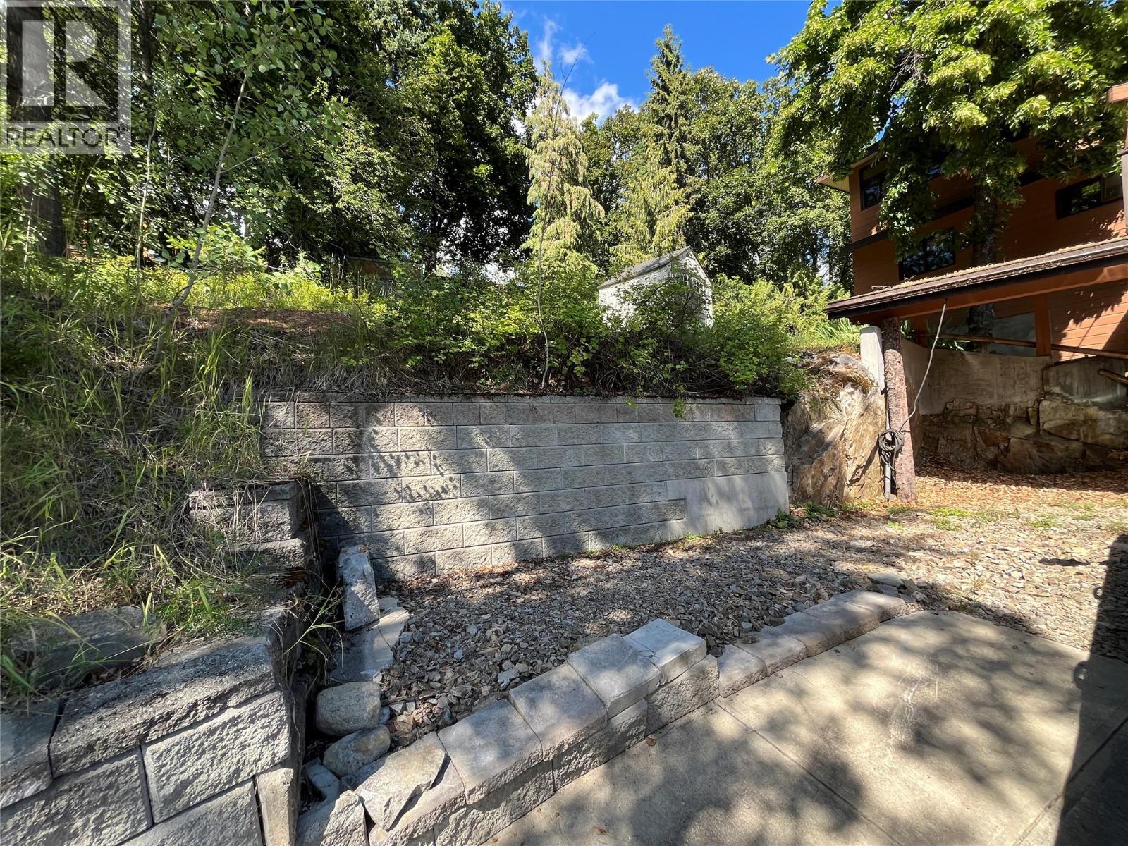 1750 Phoenix Avenue, Rossland, British Columbia  V0G 1Y0 - Photo 76 - 10345656