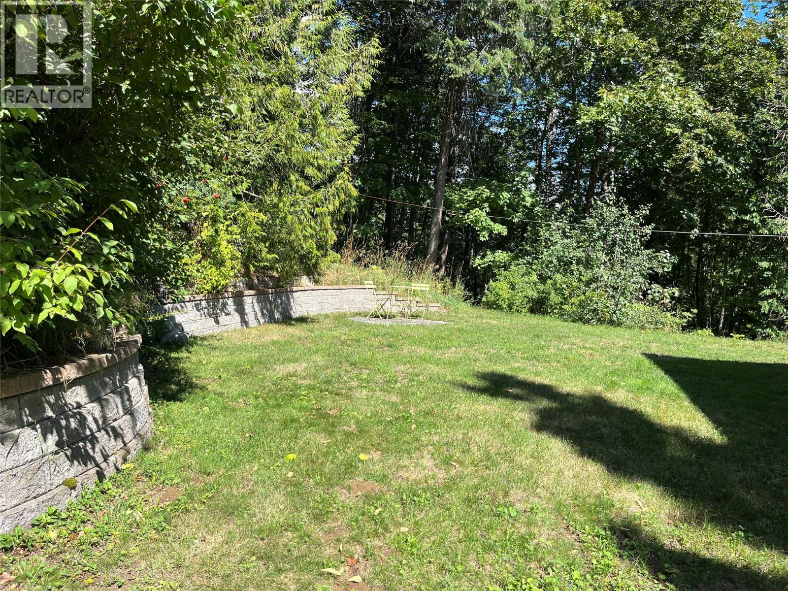 1750 Phoenix Avenue, Rossland, British Columbia  V0G 1Y0 - Photo 69 - 10345656