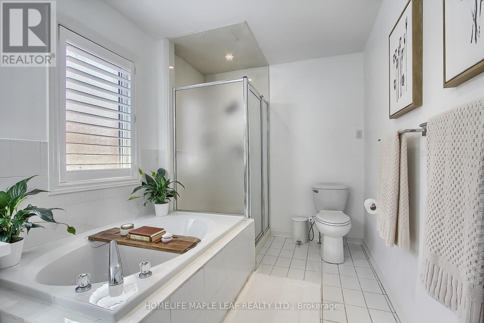 39 Segwun Road, Hamilton, Ontario  L8B 0K2 - Photo 24 - X12439681