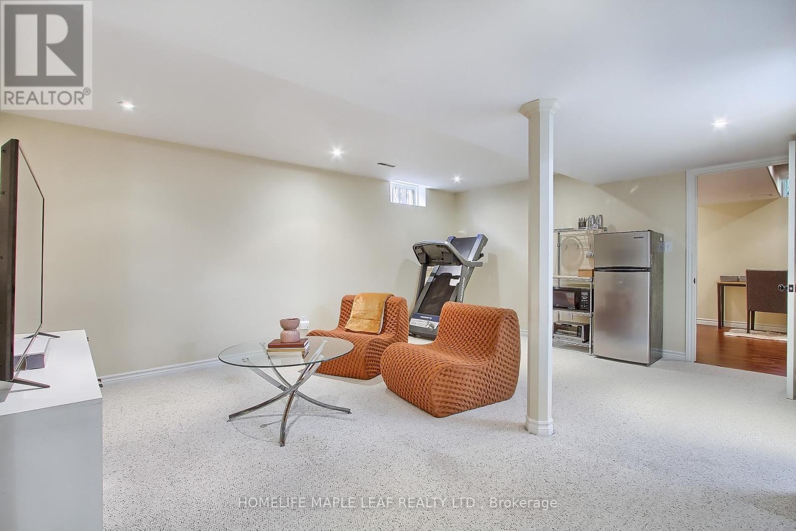 39 Segwun Road, Hamilton, Ontario  L8B 0K2 - Photo 29 - X12439681