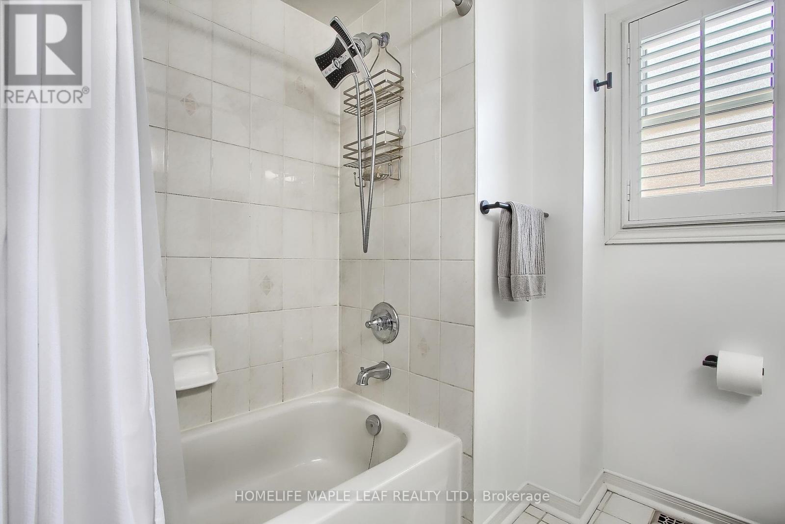 39 Segwun Road, Hamilton, Ontario  L8B 0K2 - Photo 30 - X12439681
