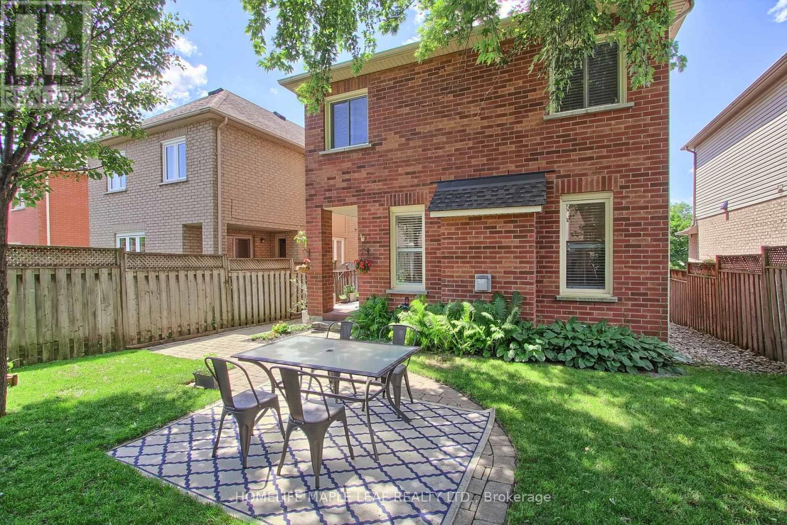39 Segwun Road, Hamilton, Ontario  L8B 0K2 - Photo 39 - X12439681